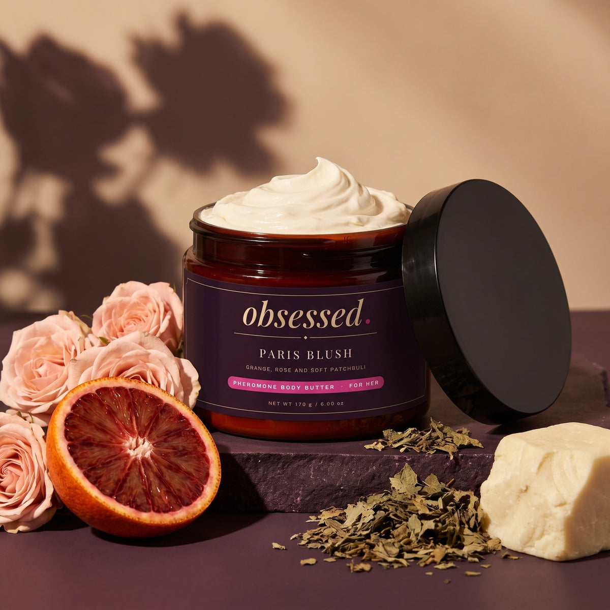 Paris Blush jar with its notes: orange, rose and soft patchouli